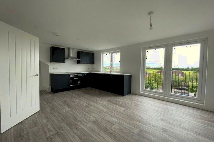 2 Bedroom Flat To Rent In Gloucester Road North, Bristol, BS7