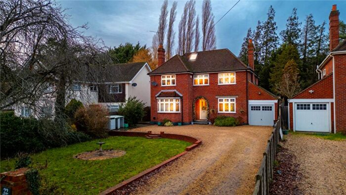 5 Bedroom Detached House For Sale In Bath Road, Calcot, Reading, Berkshire, RG31