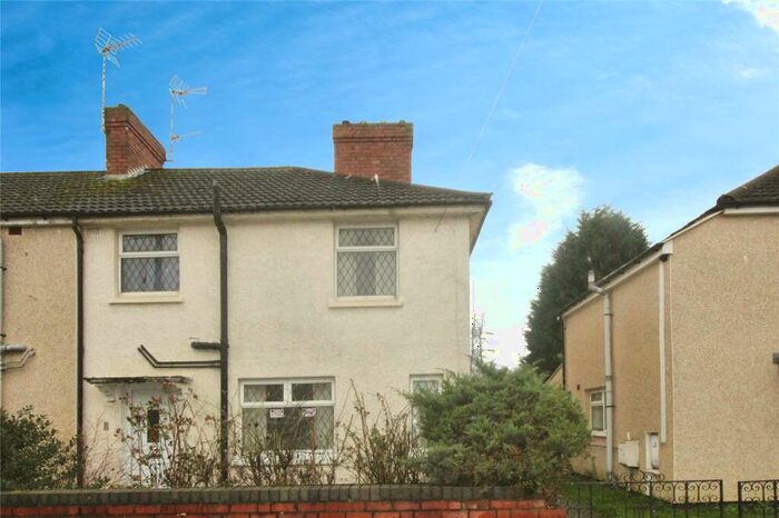 3 Bedroom End Of Terrace House For Sale In Lentons Lane, Aldermans Green, Coventry, West Midlands, CV2