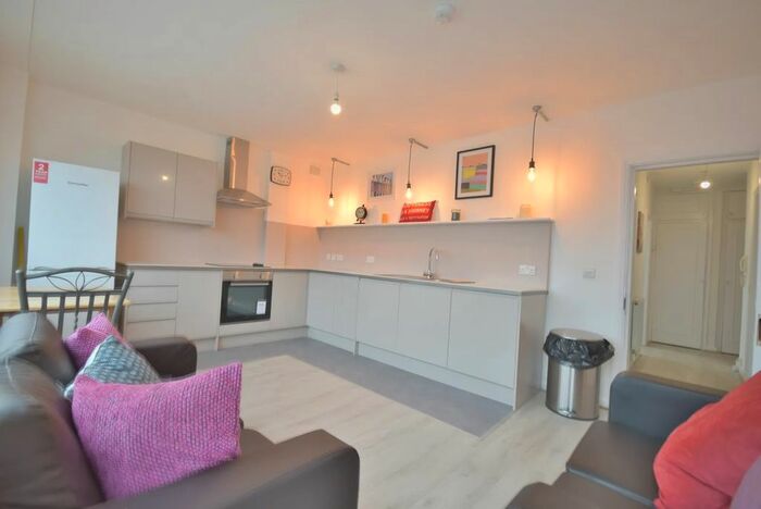 3 Bedroom Flat To Rent In St Jonhs Grove, Archway, London, N19