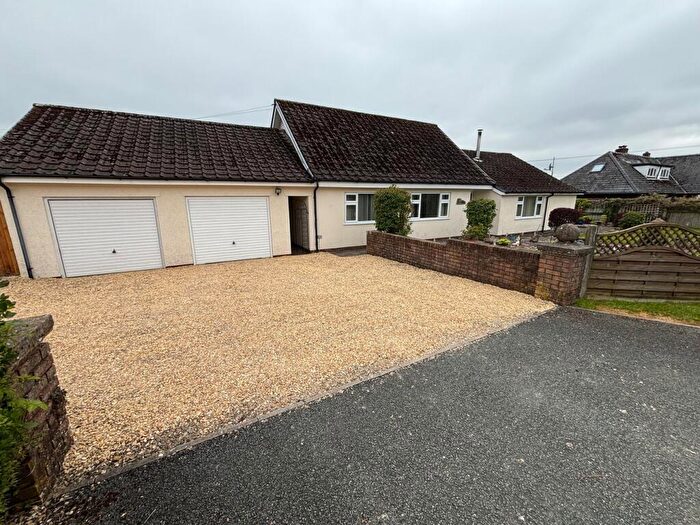 4 Bedroom Detached Bungalow For Sale In Llanyre, Llandrindod Wells, LD1