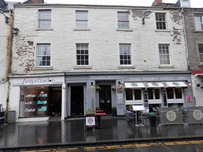2 Bedroom Flat To Rent In F, Stjohns Place, Perth, PH1