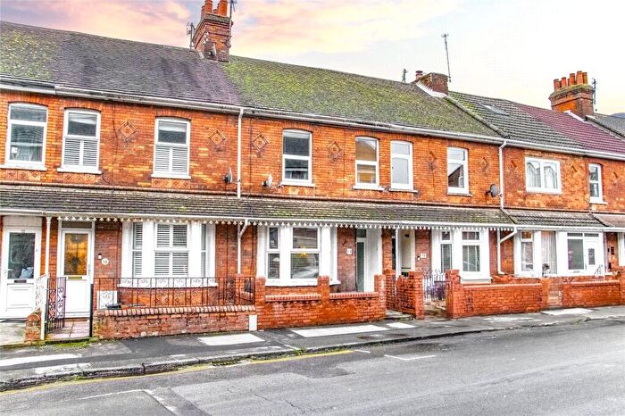 2 Bedroom Terraced House For Sale In Hunt Street, Old Town, Swindon, Wiltshire, SN1