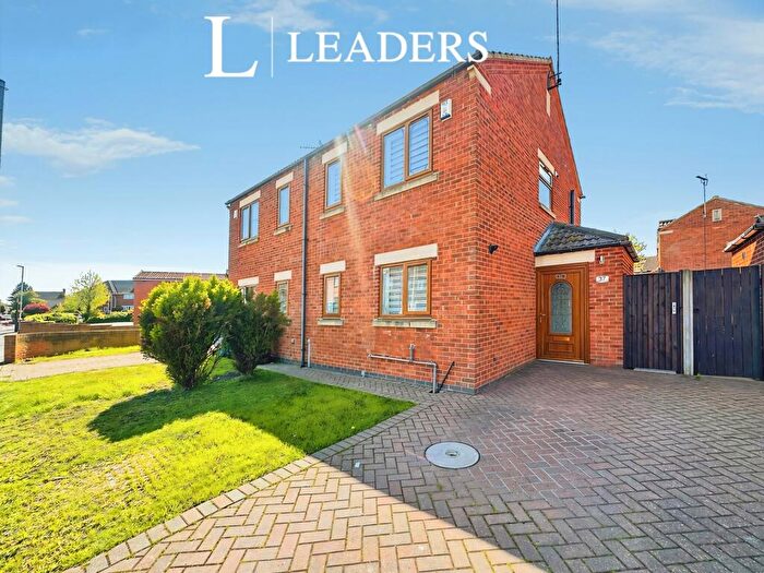 3 Bedroom Semi-Detached House To Rent In Carr Lane, Warsop, NG20