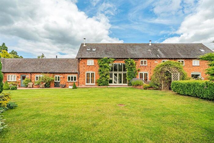 5 Bedroom Barn Conversion For Sale In Windmill Farm, Windmill Lane, Packwood, B94
