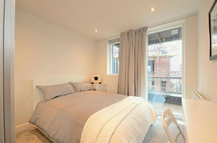 2 Bedroom Apartment To Rent In Apt Gordon Road, Sharrow Vale, Sheffield, S11