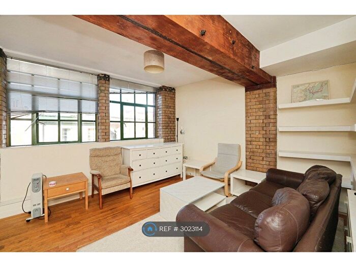 2 Bedroom Flat To Rent In Redcliffe Street, Bristol, BS1