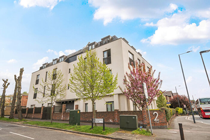 1 Bedroom Apartment For Sale In Roxborough Avenue, Harrow, HA1