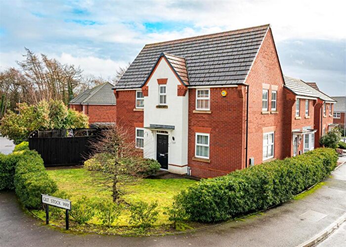 3 Bedroom House For Sale In Gilt Stock Way, Dudley, DY3