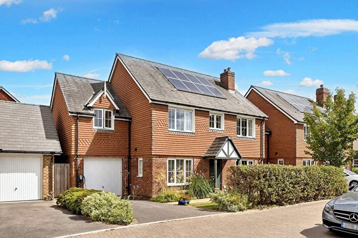 5 Bedroom Detached House For Sale In Blackthorn Avenue, Billingshurst, RH14