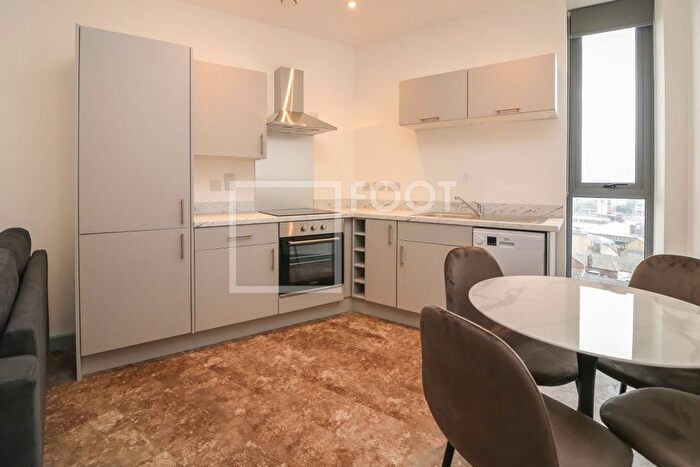 2 Bedroom Flat To Rent In Highpoint, BD1