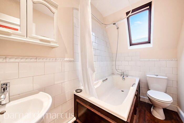 1 Bedroom Flat To Rent In Valley Road, Streatham, SW16