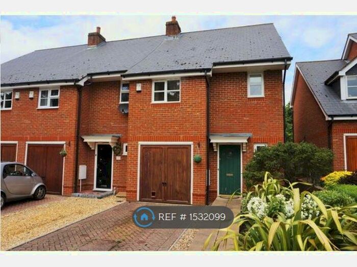 3 Bedroom End Of Terrace House To Rent In Fryers Close, Kings Worthy, Winchester, SO23