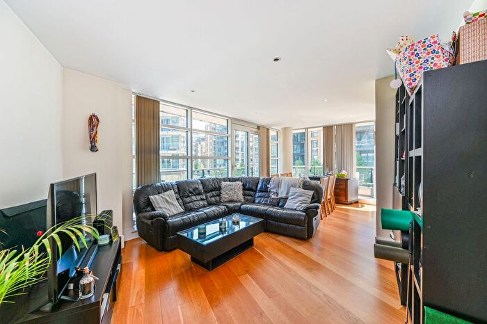 2 Bedroom Flat To Rent In Juniper Drive, Wandsworth Town, London, SW18