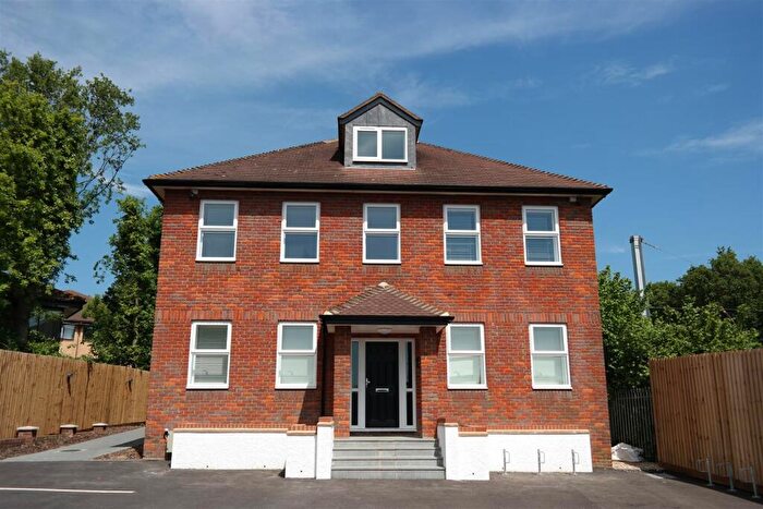 1 Bedroom Flat To Rent In Porters Wood, St. Albans, AL3