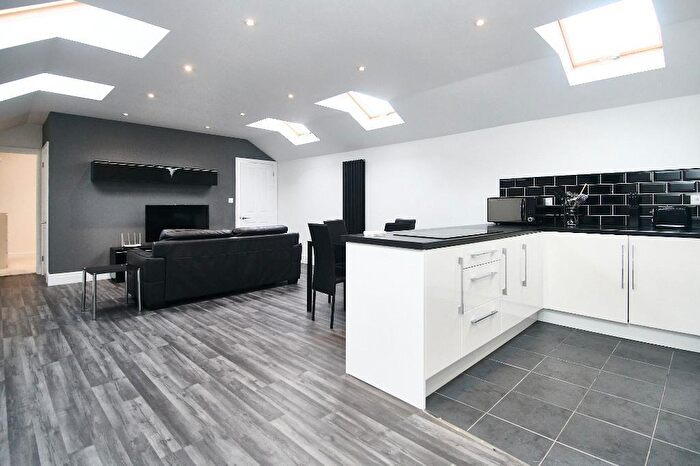 2 Bedroom Bungalow To Rent In Siston Hill, Siston, Bristol, BS30