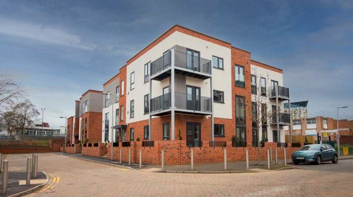 2 Bedroom Apartment To Rent In Saint Catherines Close, Birmingham, B15