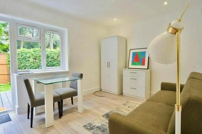 Studio To Rent In Acol Road, London, NW6