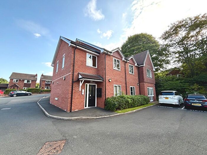 2 Bedroom Apartment To Rent In Bishops Place, Shooters Hill, B72