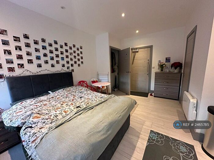 Studio To Rent In Whittington Way, Pinner, HA5