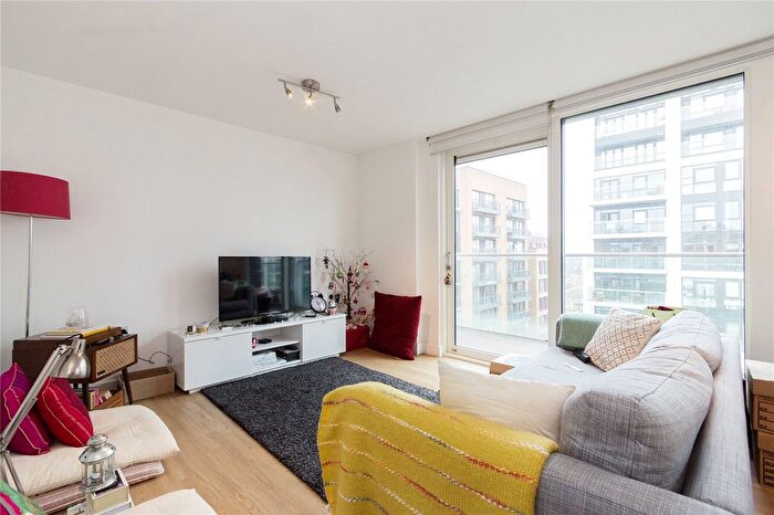 2 Bedroom Flat To Rent In Marley House, Roseberry Place, London, E8