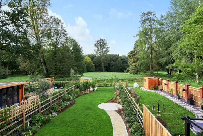 3 Bedroom Terraced House To Rent In Parklands, Besselsleigh, OX13