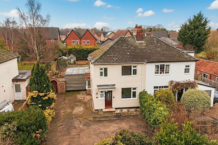 3 Bedroom Semi Detached House To Rent In Norwich Road, Poringland, Norwich, NR14