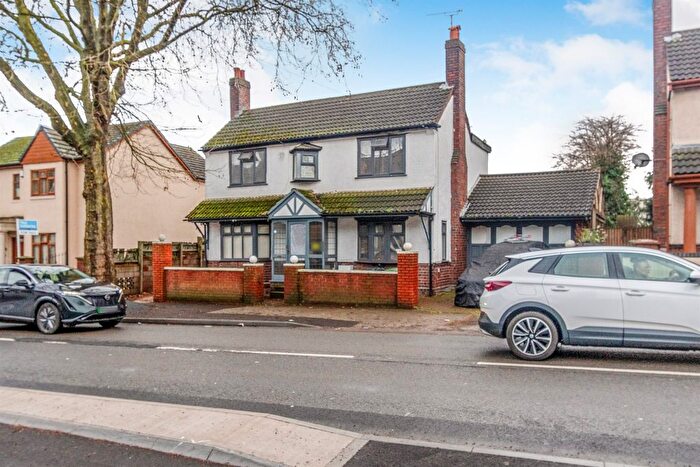 4 Bedroom Detached House For Sale In Somerford Place, Willenhall, WV13