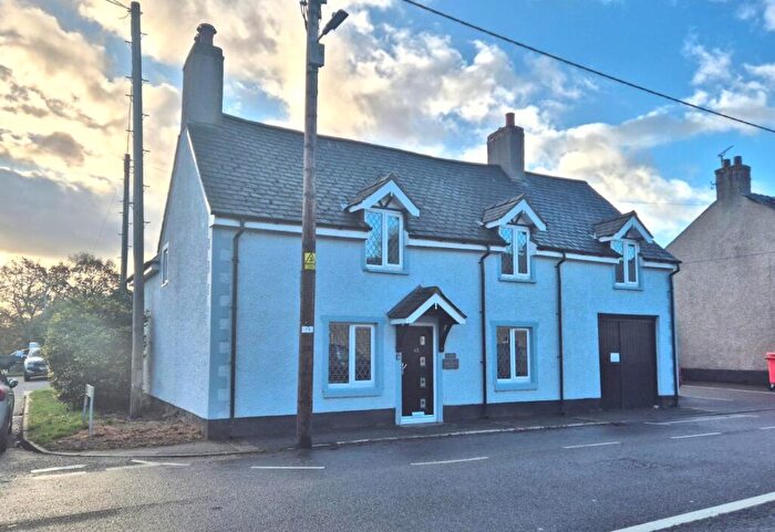 4 Bedroom House For Sale In Mwrog Street, Ruthin, LL15