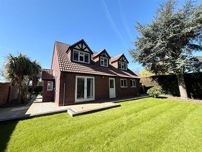 4 Bedroom Detached House For Sale In Covenham St. Mary, Louth, LN11