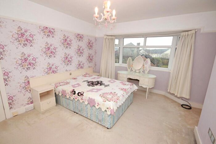 3 Bedroom End Of Terrace House For Sale In Burnley Road, Ainsdale, Merseyside, PR8