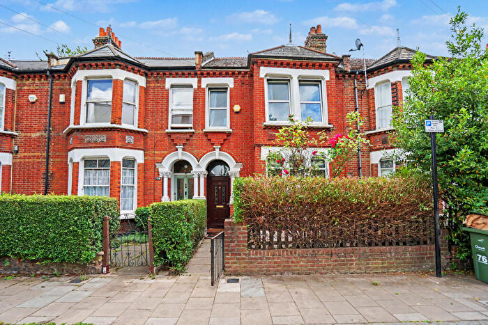 4 Bedroom Terraced House For Sale In Lilford Road, Camberwell, London, SE5