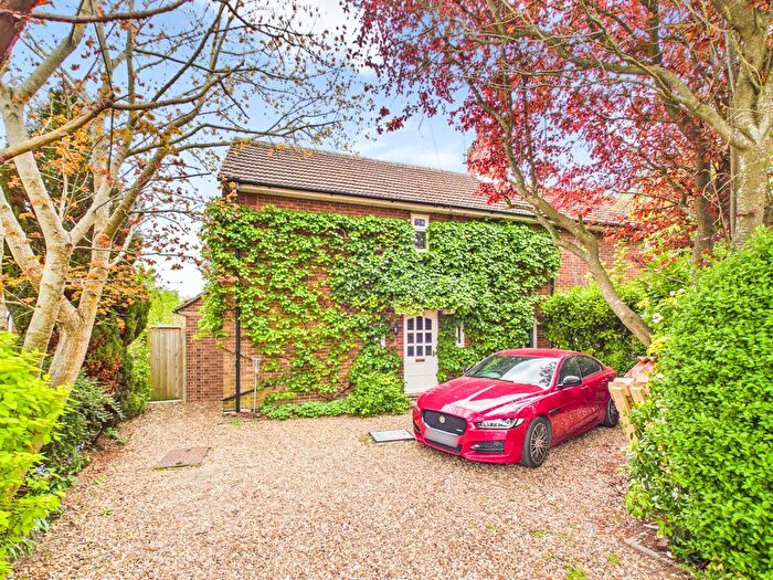 3 Bedroom Semi Detached House For Sale In Moor Park, Wendover, HP22