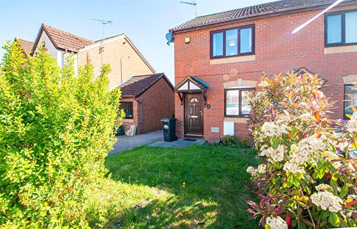 2 Bedroom End Of Terrace House To Rent In Braford Gardens, Shenley Brook End, MK5