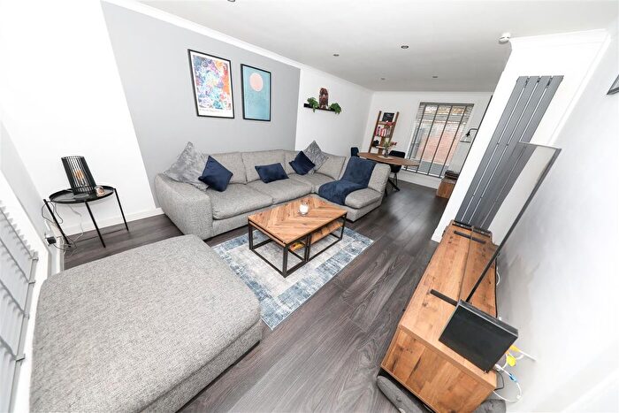 2 Bedroom Terraced House For Sale In Evandale Court, Glenrothes, KY6