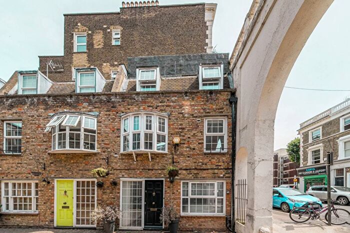 3 Bedroom Mews To Rent In Comeragh Mews, Barons Court, London, W14