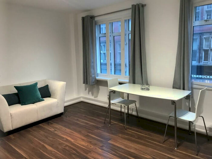2 Bedroom Flat To Rent In Warren Court, - Euston Road, Bloomsbury, NW1