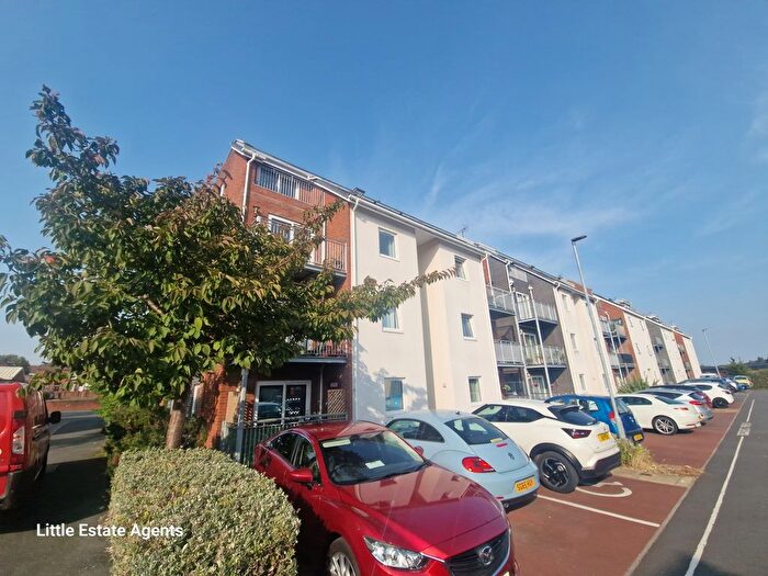 2 Bedroom Flat To Rent In Liberty Place, St. Helens, WA10