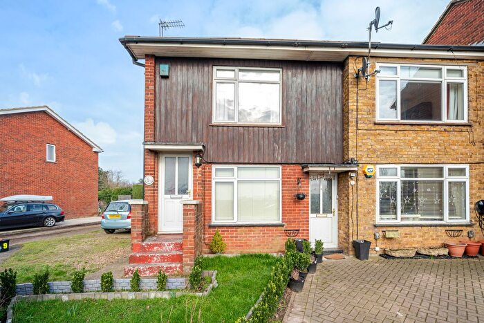 2 Bedroom Maisonette For Sale In Bronsdon Way, Denham, Buckinghamshire, UB9