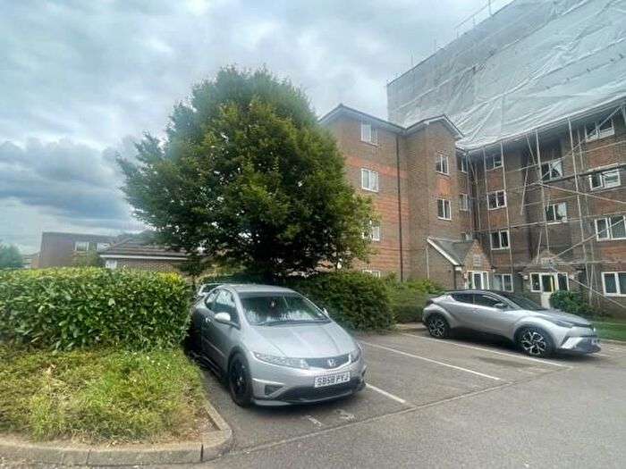 1 Bedroom Flat To Rent In Cross Keys Close, Edmonton, London, N9