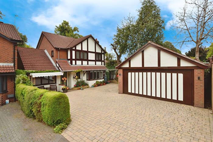 3 Bedroom Detached House For Sale In The Beeches, First Avenue, Newcastle, Staffordshire, ST5