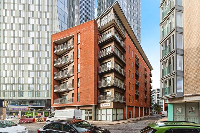 2 Bedroom Apartment To Rent In City Road East, Manchester, Greater Manchester, M15