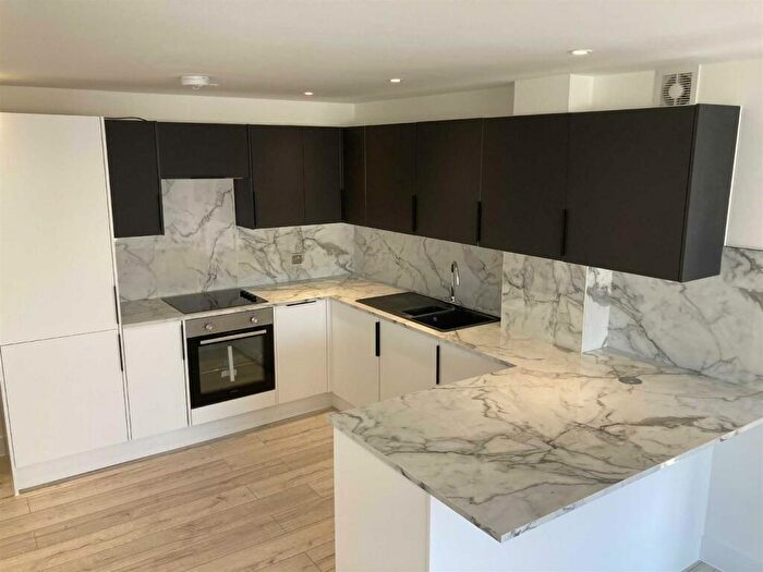 2 Bedroom Flat To Rent In Sandgate Road, Folkestone, CT20