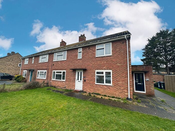 2 Bedroom Flat To Rent In Kisby Avenue, Huntingdon, PE29