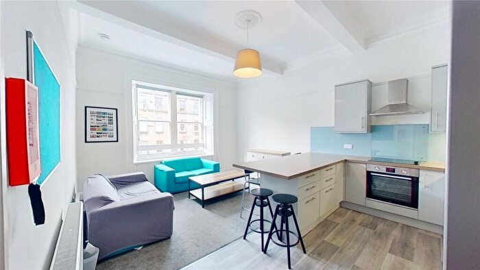 5 Bedroom Flat To Rent In East Preston Street, Edinburgh, EH8