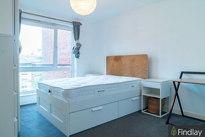 1 Bedroom Flat To Rent In Dunn Street, London, E8