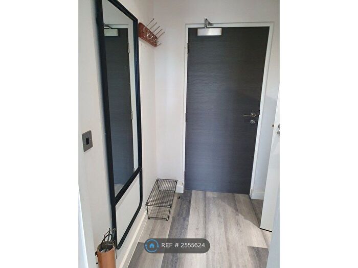 1 Bedroom Flat To Rent In The Interchange, Birmingham, B26