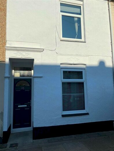 4 Bedroom Terraced House To Rent In Guilford Road, Fratton, Portsmouth, PO1