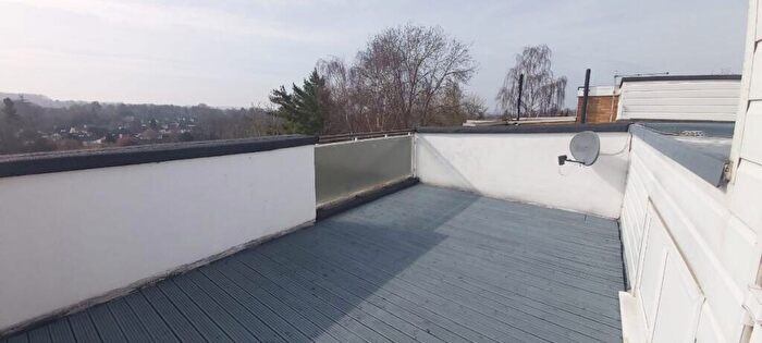 4 Bedroom Terraced House To Rent In Langton Way, Croydon, CR0