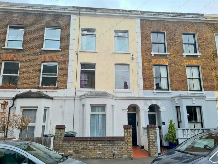 1 Bedroom Flat To Rent In Clive Road, West Dulwich, London, SE21